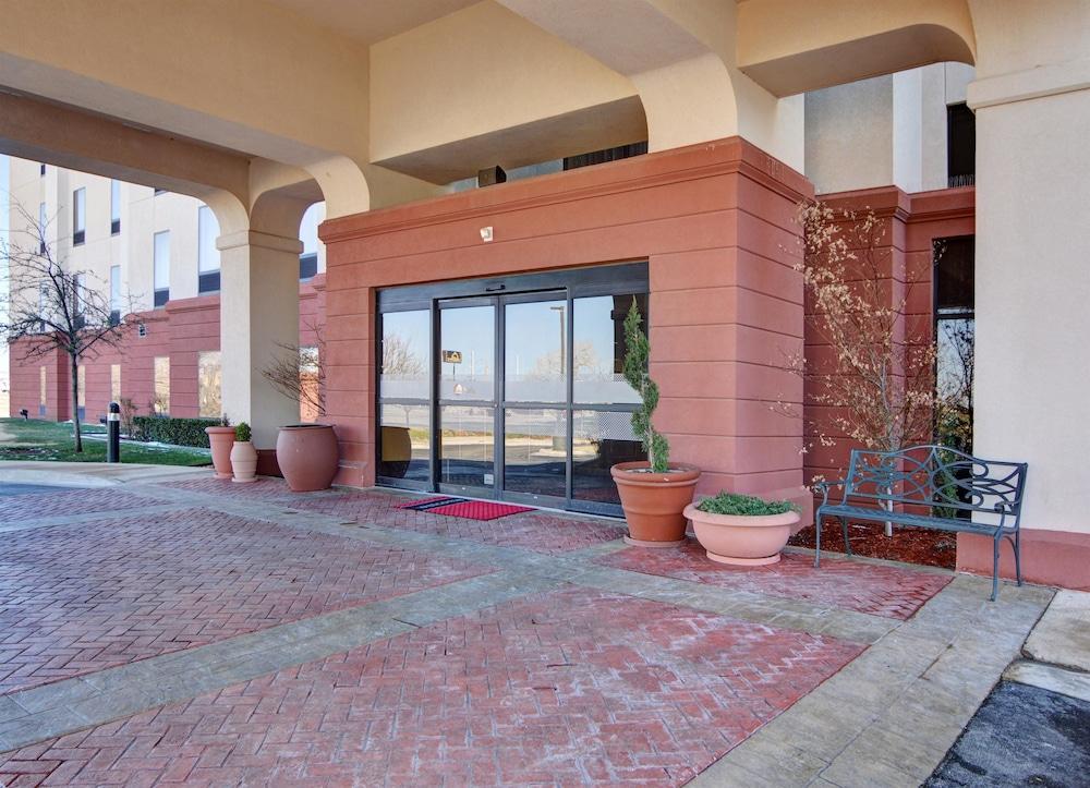 Hampton Inn & Suites Lawton Zewnętrze zdjęcie